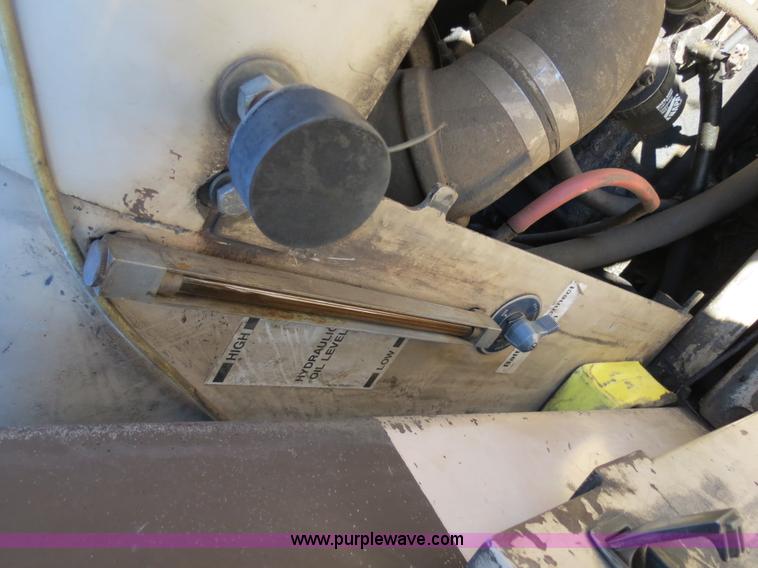 image for item B4856 1999 Barko 225 knuckleboom loader