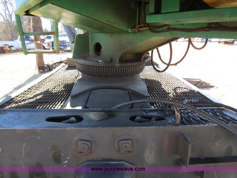 image for item B4859 2002 Timberjack 430B knuckleboom loader