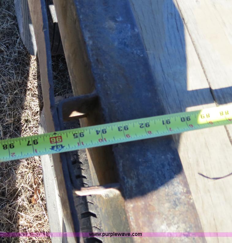 image for item B4863 2003 Performance 24' gooseneck flatbed trailer