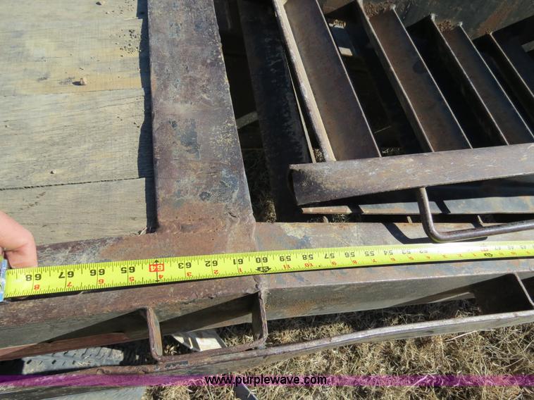 image for item B4863 2003 Performance 24' gooseneck flatbed trailer