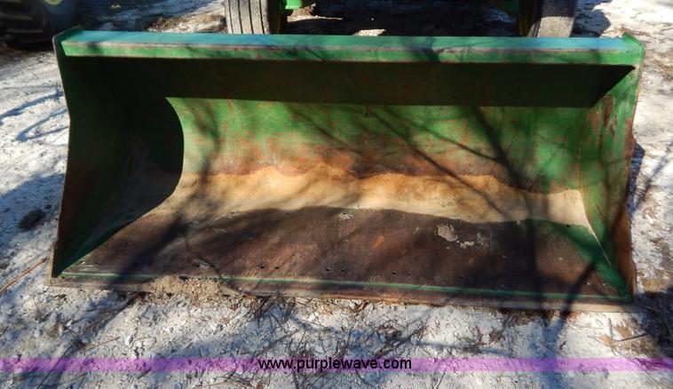 image for item B4864 2004 John Deere 6615 tractor