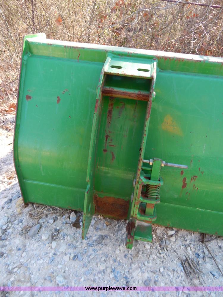 image for item B4864 2004 John Deere 6615 tractor