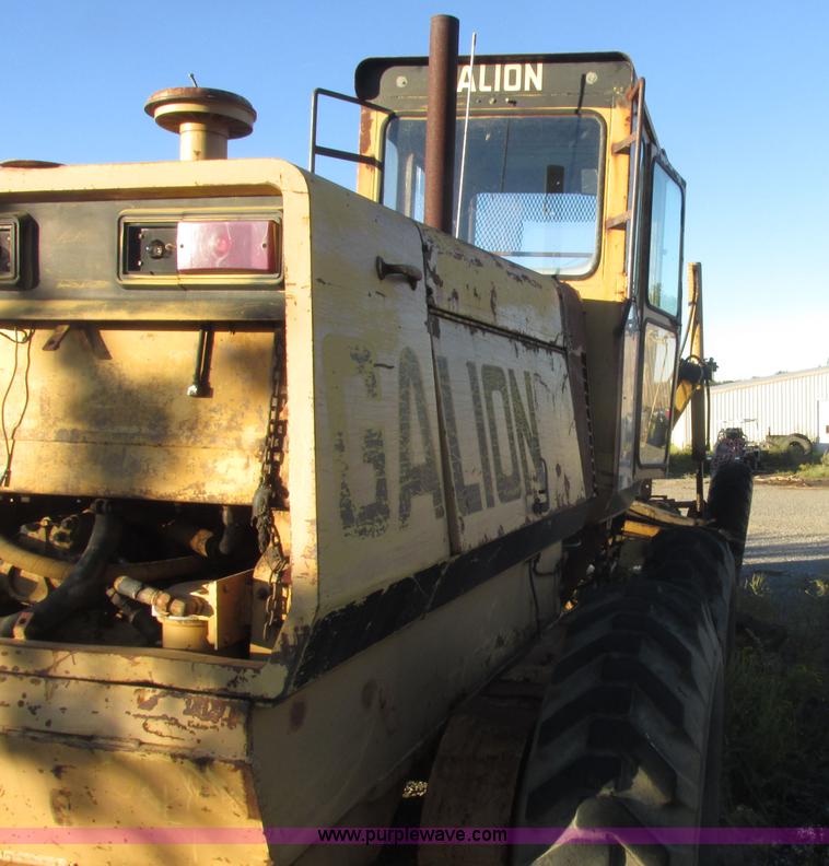 image for item J2396 Galion A550 motor grader