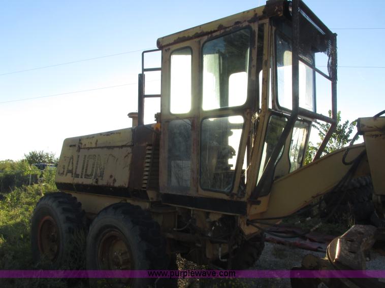 image for item J2396 Galion A550 motor grader