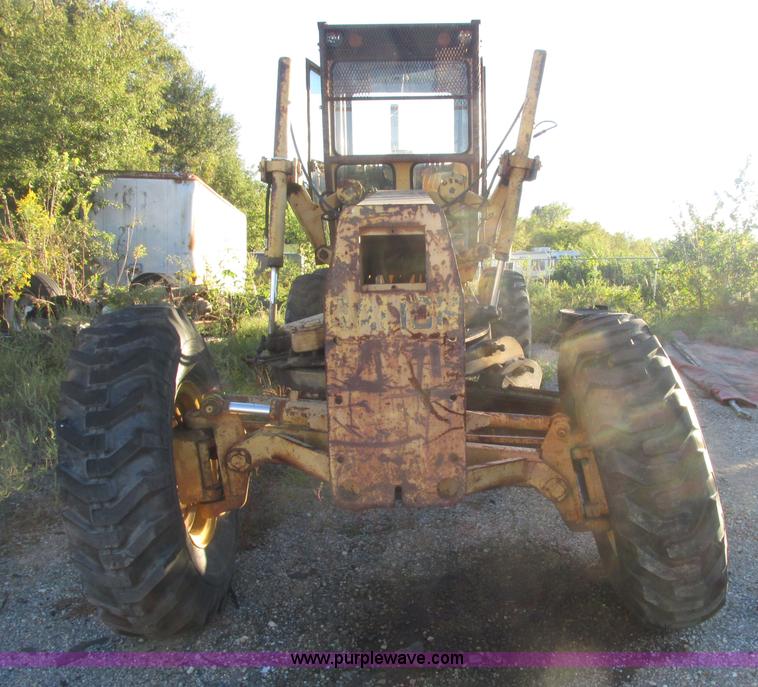 image for item J2396 Galion A550 motor grader