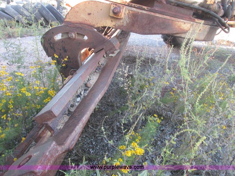 image for item J2396 Galion A550 motor grader