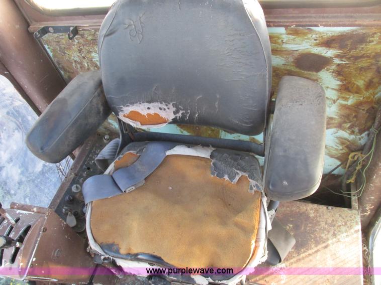 image for item J2396 Galion A550 motor grader