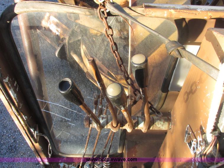 image for item J2396 Galion A550 motor grader