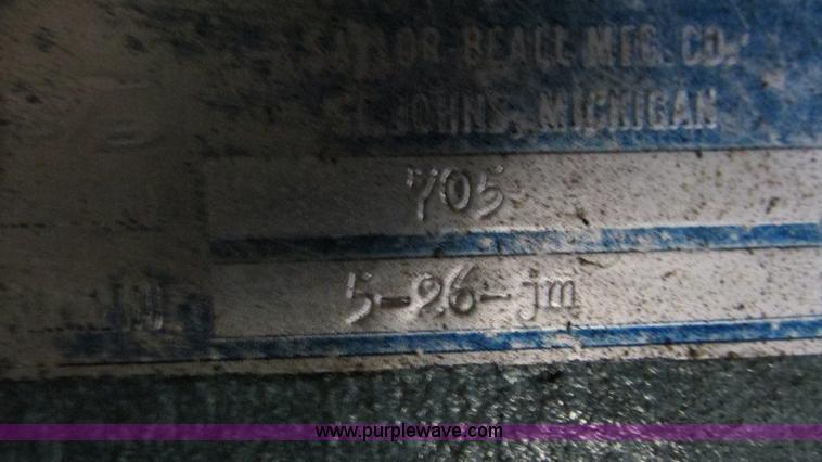 image for item AC9801 Saylor-Brall air compressor