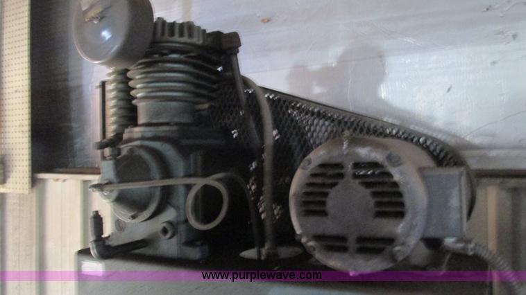 image for item AC9801 Saylor-Brall air compressor