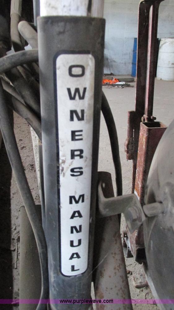 image for item AC9802 Gray 2100 tire changer