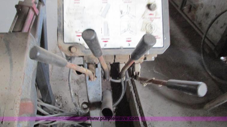 image for item AC9802 Gray 2100 tire changer