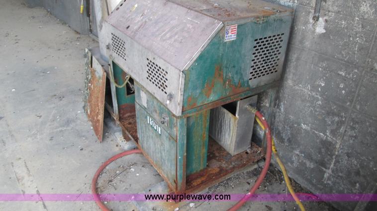 image for item AC9803 Hy-Flow hot water pressure washer