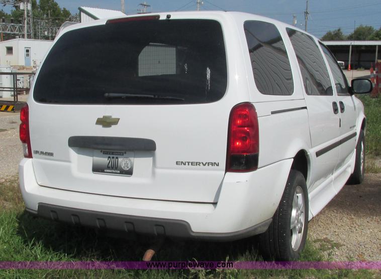 image for item AC9805 2006 Chevrolet Uplander cargo van