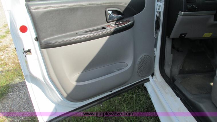 image for item AC9805 2006 Chevrolet Uplander cargo van