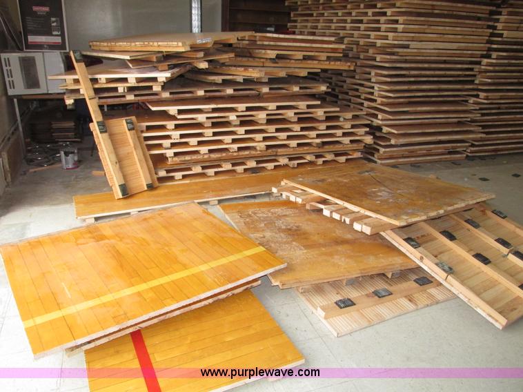 image for item AE9257 (25) gym floor sections