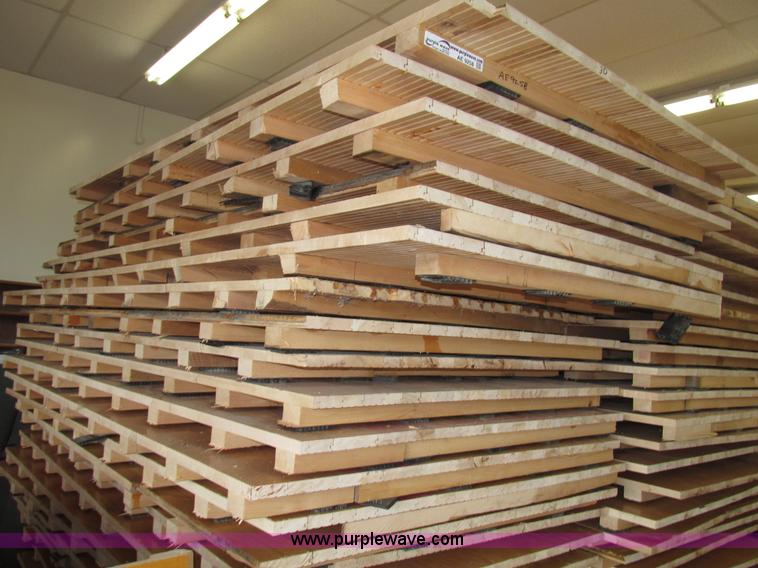 image for item AE9258 (30) gym floor sections