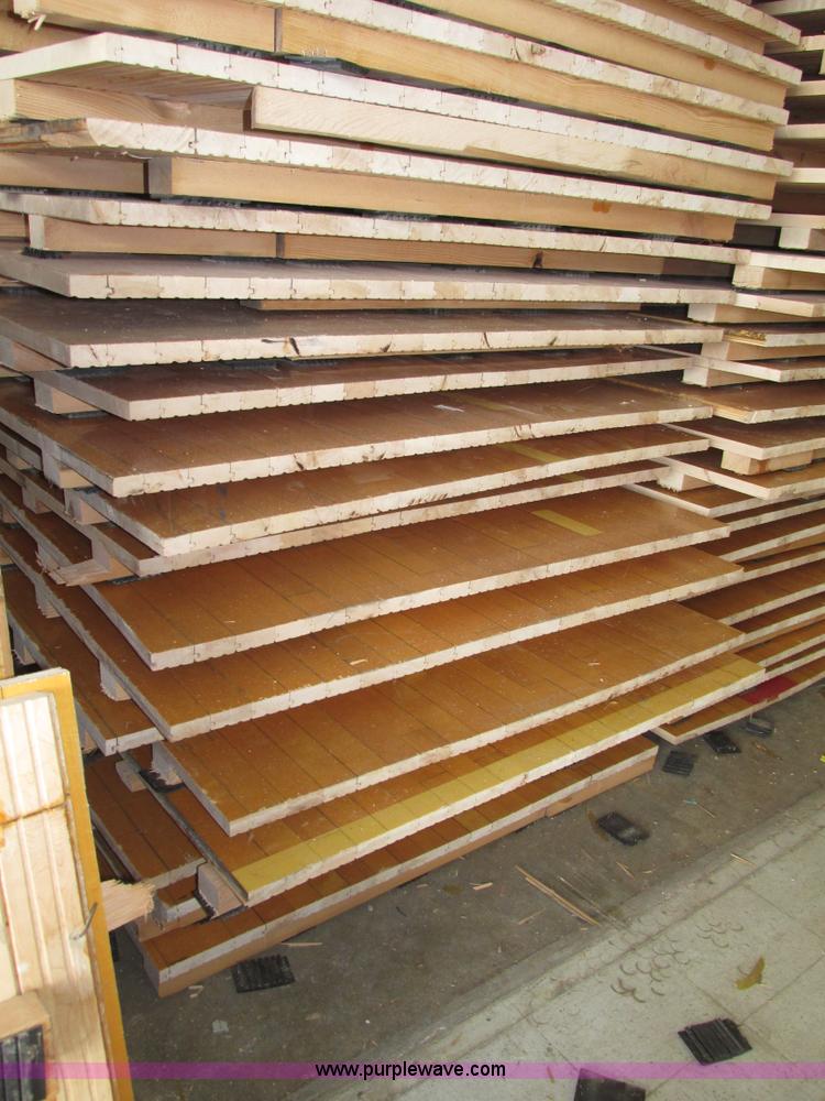 image for item AE9258 (30) gym floor sections