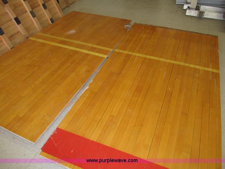 image for item AE9258 (30) gym floor sections