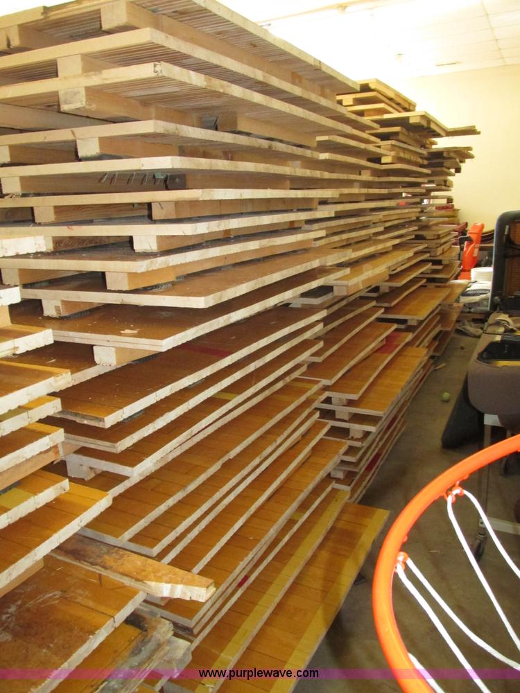 image for item AE9261 (25) gym floor sections