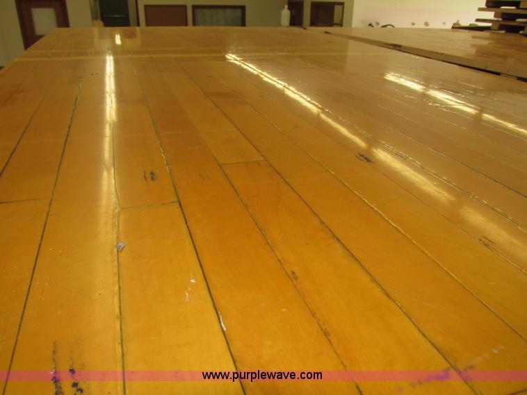 image for item AE9261 (25) gym floor sections