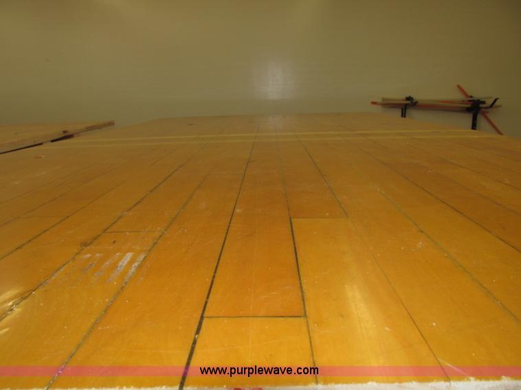 image for item AE9261 (25) gym floor sections
