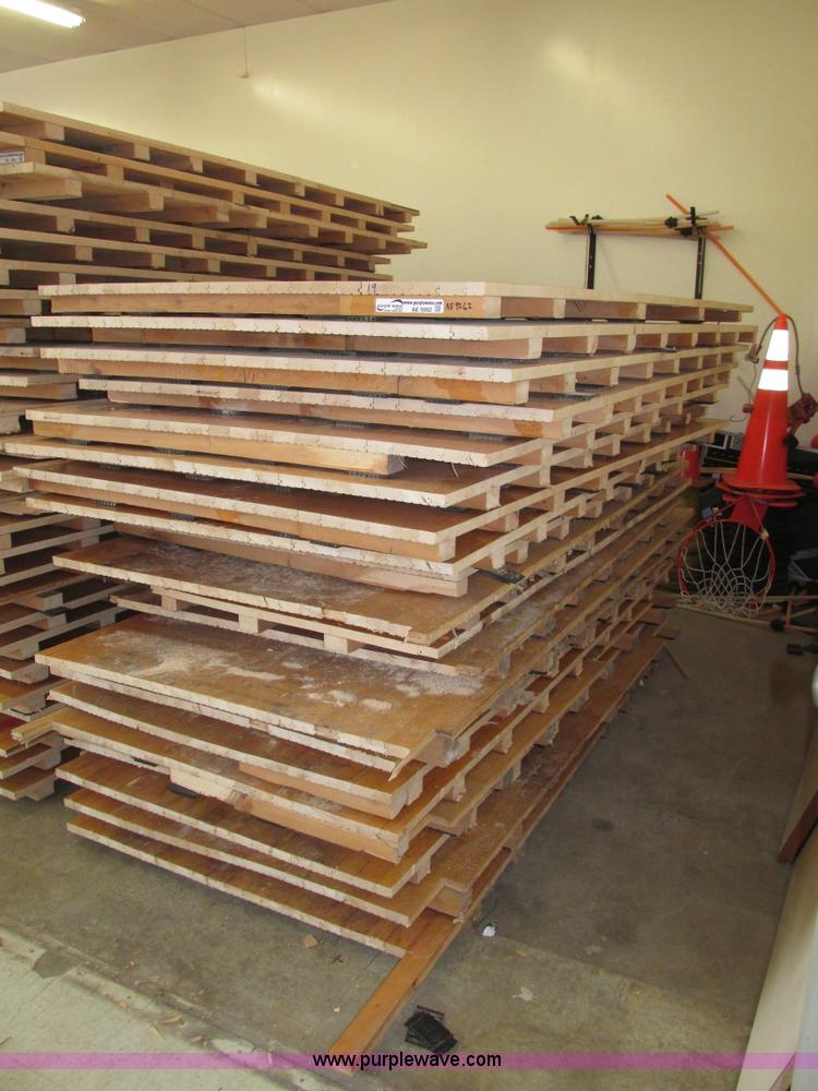 image for item AE9262 (19) gym floor sections