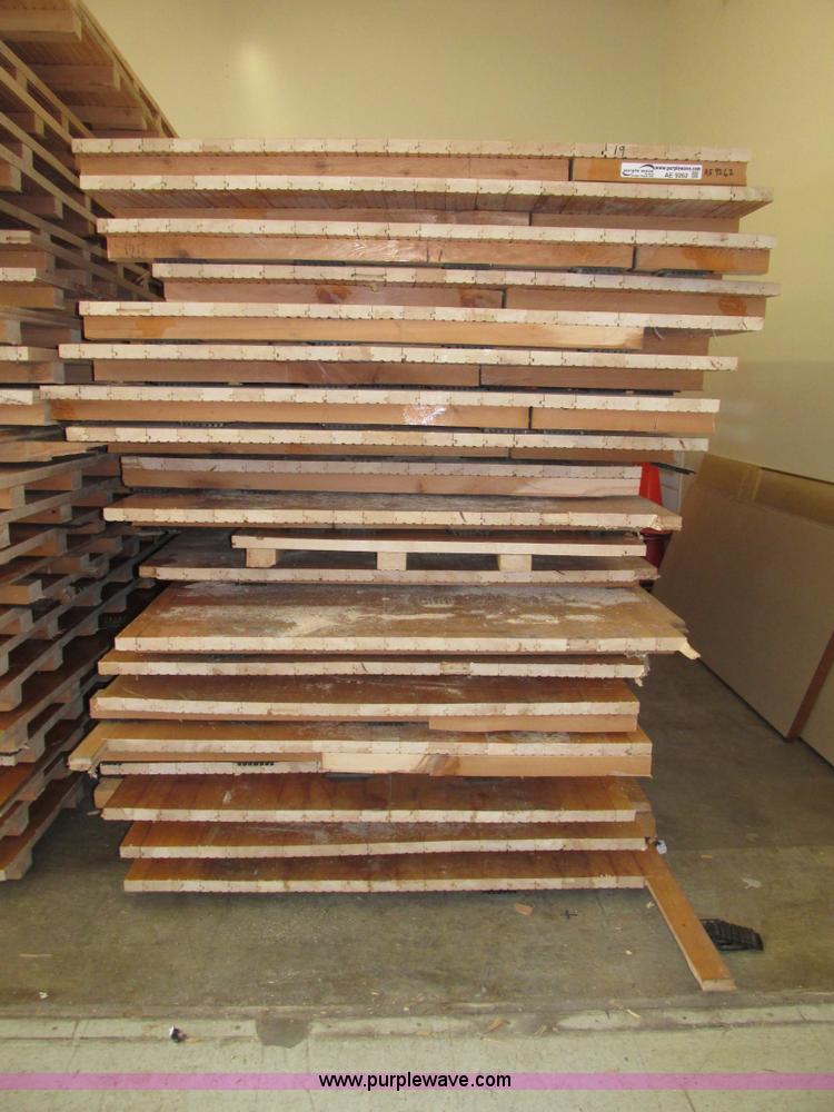 image for item AE9262 (19) gym floor sections