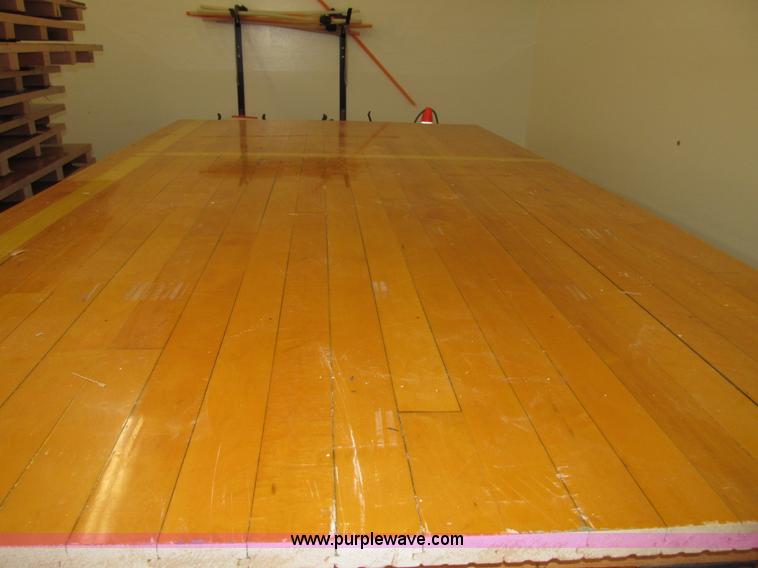 image for item AE9262 (19) gym floor sections
