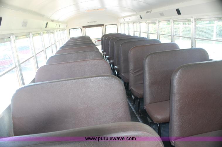 image for item AJ9317 1997 International 3800 school bus