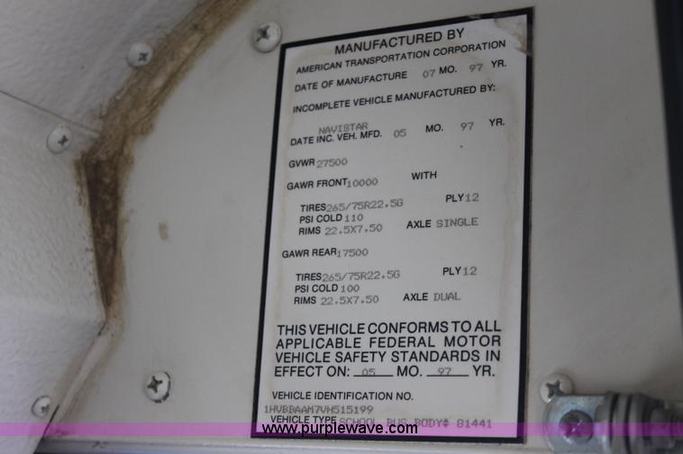 image for item AJ9317 1997 International 3800 school bus