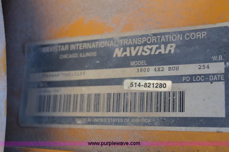 image for item AJ9317 1997 International 3800 school bus