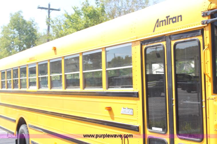 image for item AJ9317 1997 International 3800 school bus