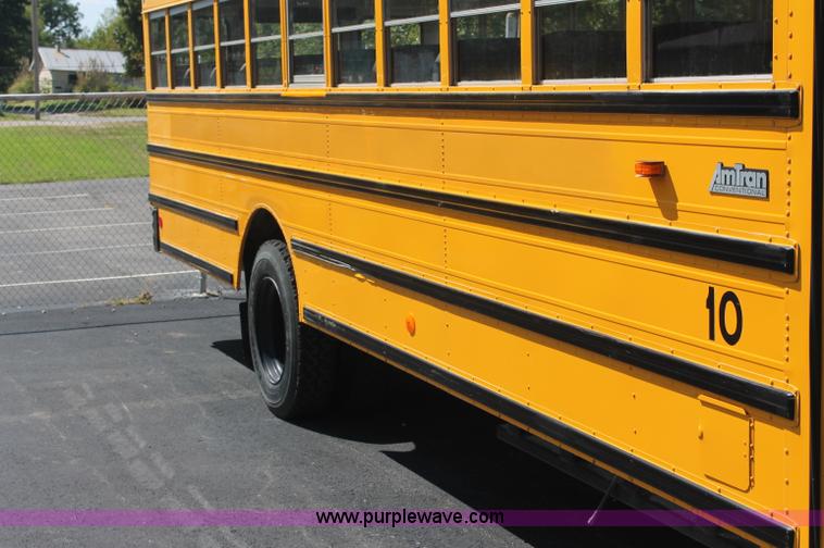 image for item AJ9317 1997 International 3800 school bus