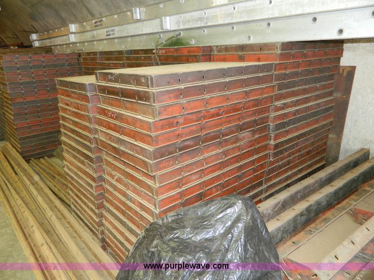 image for item AL9771 Steel concrete forms