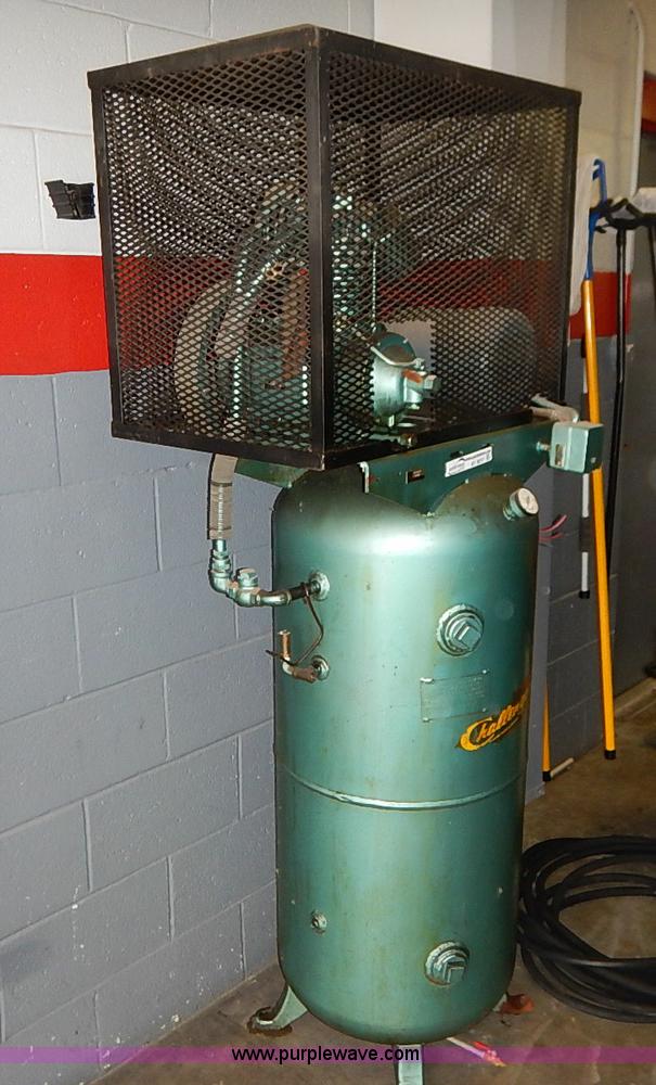 image for item AV9217 1965 Challenger V760 air compressor