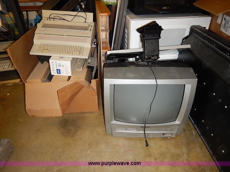 image for item AY9106 Assorted equipment