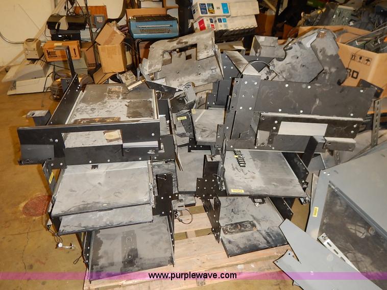 image for item AY9107 Assorted police equipment