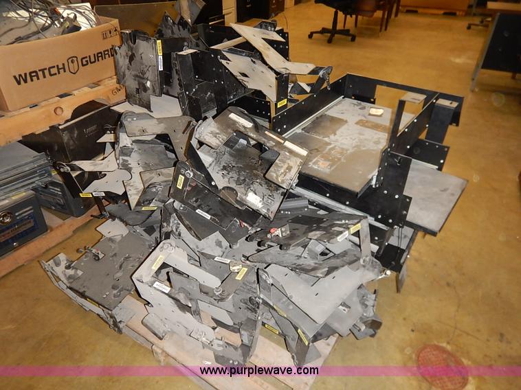 image for item AY9107 Assorted police equipment