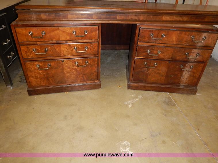 image for item AY9108 Assorted office equipment