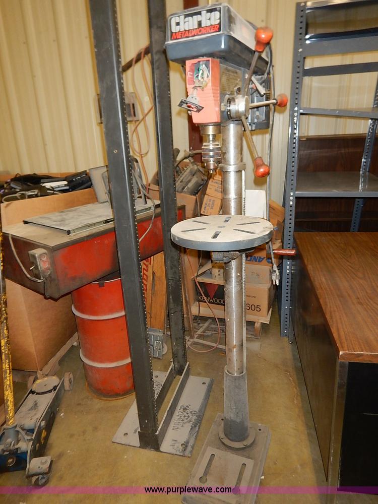 image for item AY9109 Assorted shop equipment