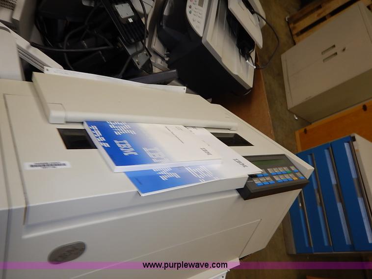 image for item AY9110 Assorted electronics