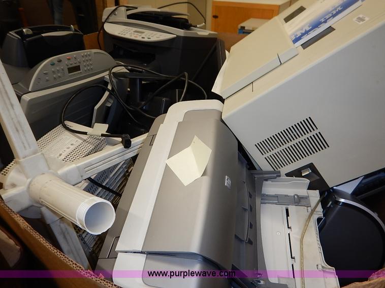 image for item AY9110 Assorted electronics