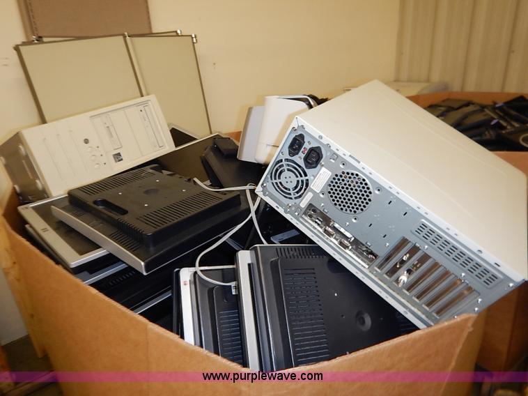 image for item AY9110 Assorted electronics