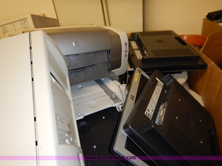 image for item AY9110 Assorted electronics