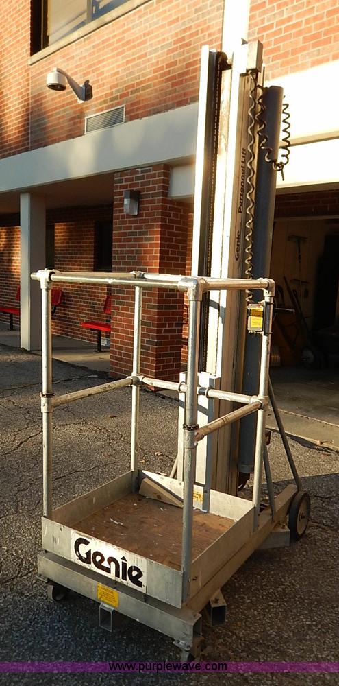 image for item AY9145 Genie vertical lift