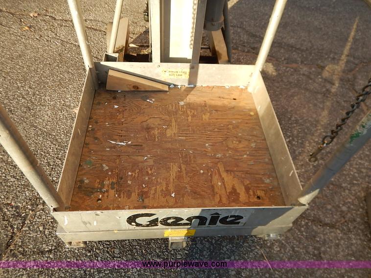 image for item AY9145 Genie vertical lift