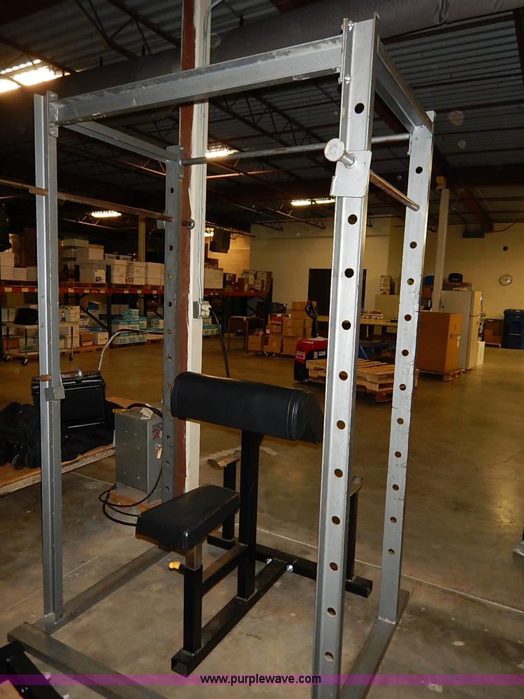 image for item AY9147 (4) pieces of weight equipment