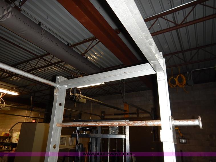 image for item AY9147 (4) pieces of weight equipment