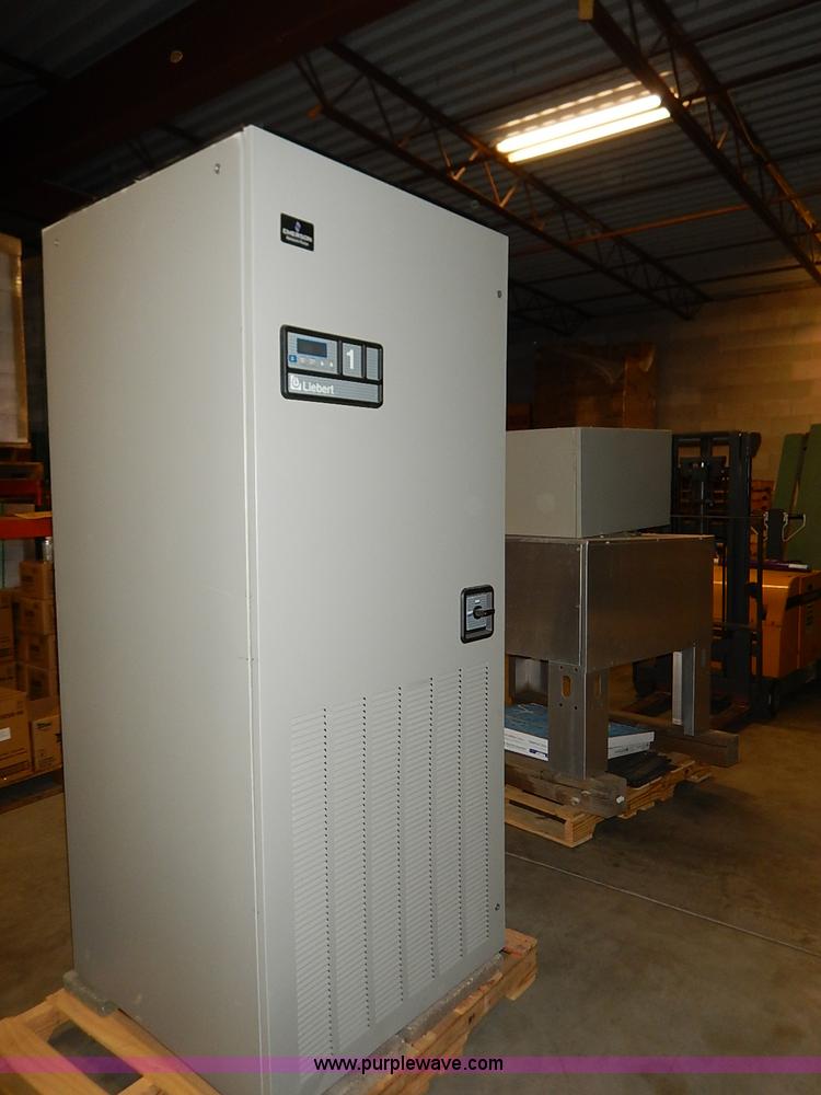 image for item AY9154 2006 Liebert AC and condenser units